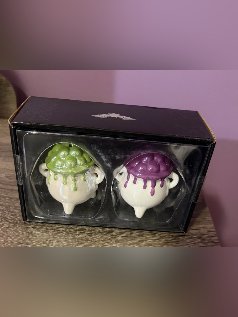 🆕 Halloween Cauldron Salt & Pepper Shakers